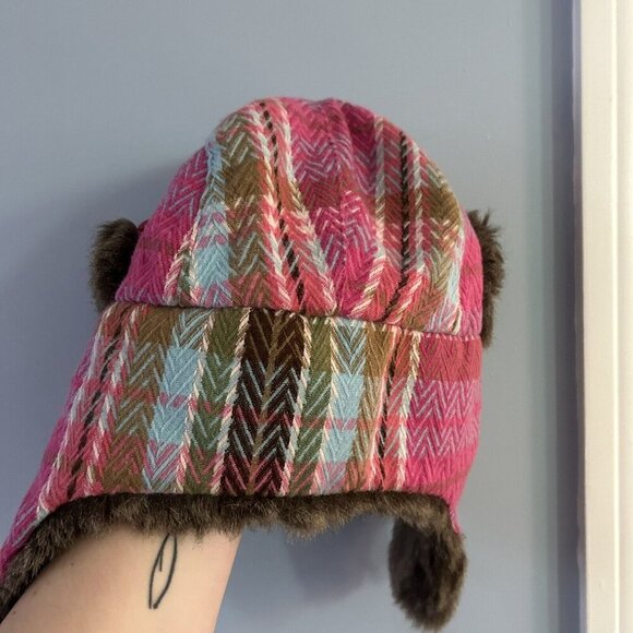 D&Y Trapper Hat Womens One Size Pink Shapka Plaid Winter Faux Fur Ear Flap - Picture 3 of 10